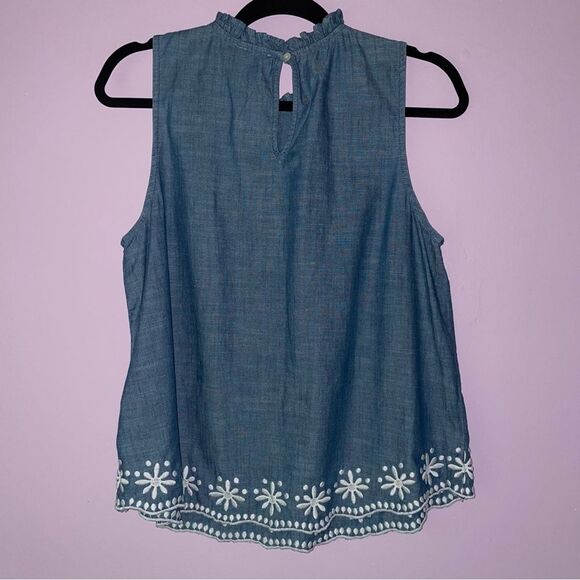J Crew M Blouse Chambray Ruffle Collar Embroidered Sleeveless - Picture 4 of 8